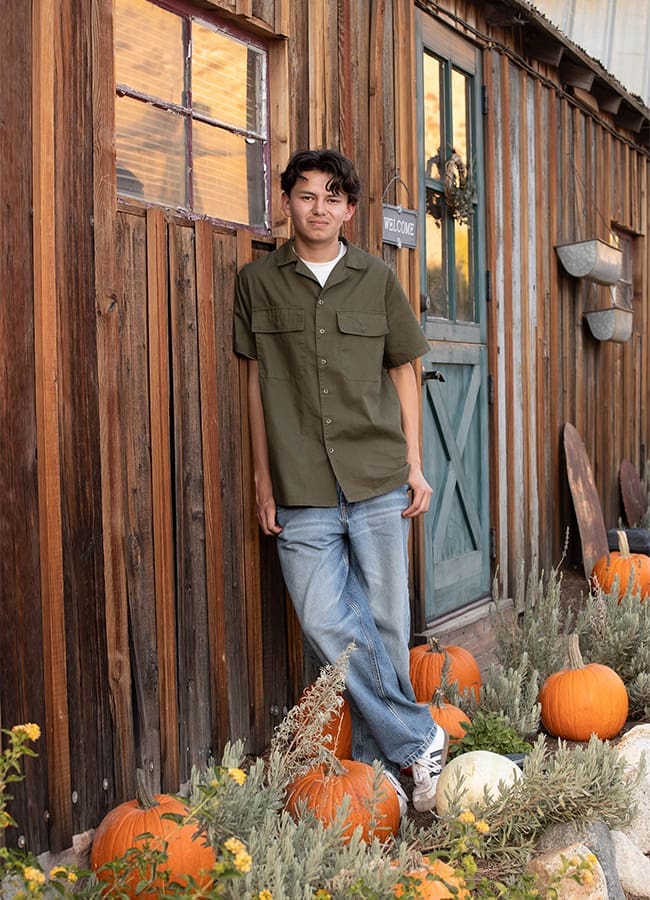 outdoor-senior-portraits 7